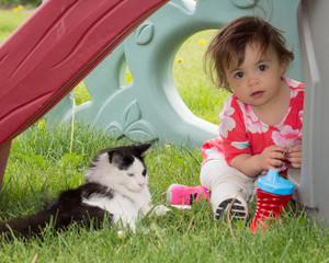 Child and Cat best friends