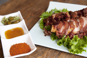 Jarret de porc frit