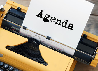 Agenda auf Schreibmaschine 