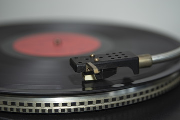 A music disc with a pickup player