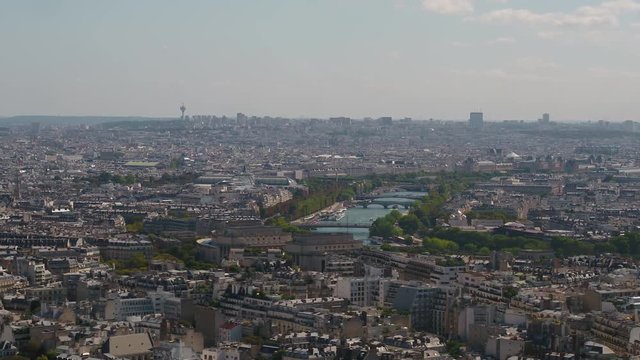 Aerial France Paris 7th ARR August 2018 Sunny Day 90mm Zoom 4K Inspire 2 Prores

Aerial video of Paris in the 7th arrondissement district with a zoom lens.