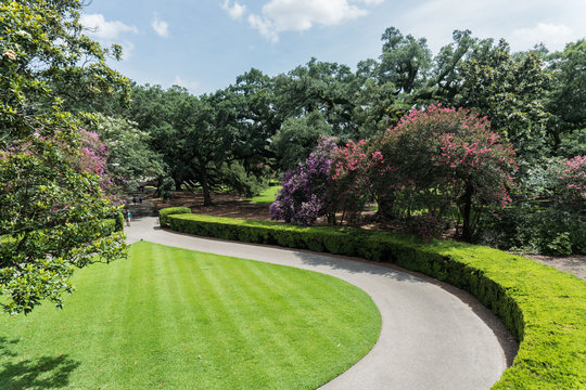 Oak Alley Sugar plantation. View of the backyard landscape 