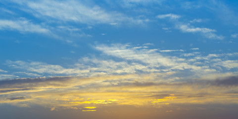 Naklejka na ściany i meble beautiful sunset with clouds