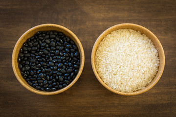 grains of white rice with carioca beans - brazilian food