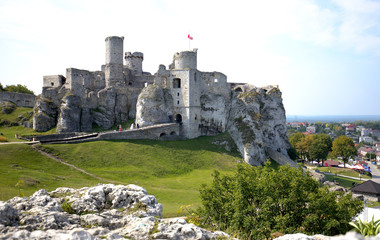 Zamek Ogrodzieniec Obiekt zabytkowy nr rej. 771/67 z 17.06.1967[1] Ilustracja Ogrodzieniecki zamek Państwo  Polska Miejscowość Podzamcze Położenie na mapie województwa śląskiego (Przełącz na mapę Pols © JDziedzic