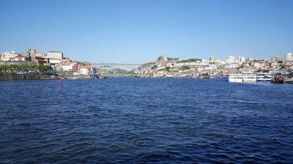 Fototapeta na wymiar River douro in Porto Portugal