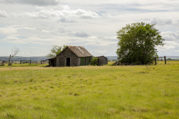 Fototapeta na wymiar Old Forgotten Farm House