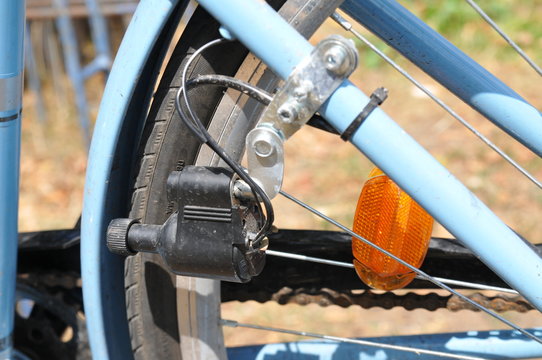 Fototapeta fahrrad drahtesel ebike pedelec sicherheit reflektoren rückstrahler beleuchtung