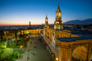 Fototapeta na wymiar The Basilica Cathedral of Arequipa on sunset