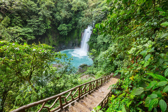 Fototapeta Waterfall in Costa Rica