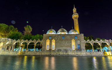  Halil-Ur Rahman Lake or named Balikli Gol © epic_images