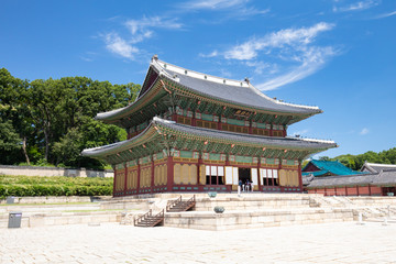 Naklejka premium Pałac Changdeokgung w Seulu