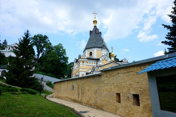Fototapeta na wymiar The territory of one of the most famous Orthodox monasteries: the Holy Dormition Kiev-Pechersk Lavra