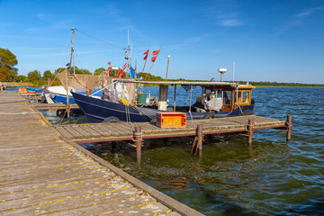 Fototapeta na wymiar Fischerboote, Fischkutter, Boote, am Steg in Kamminke - Insel Usedom
