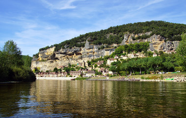 Fototapeta na wymiar Village de la Roque-Gageac