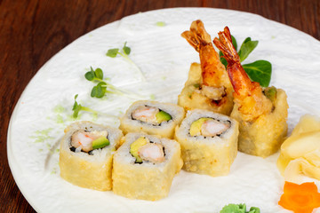 Japanese prawn roll