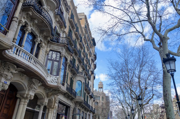 Obraz premium Winter view of building and trees