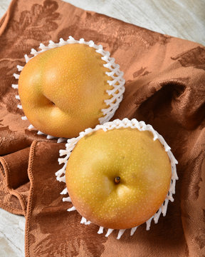Delicious ripe apple pears