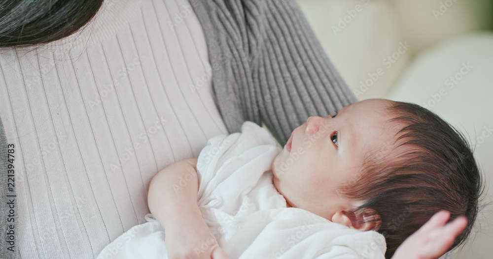 Poster Mum hugging with her new born baby