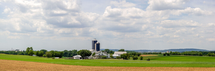 Fototapeta na wymiar Panorama of Rural American Farmland