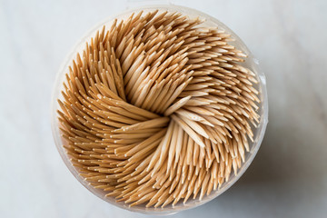 Wooden Toothpicks in Plastic cup