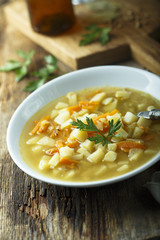 Pea soup with potato and carrot