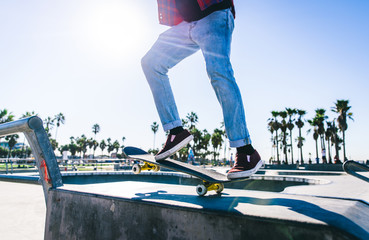 Fototapeta na wymiar Skateboarder in action