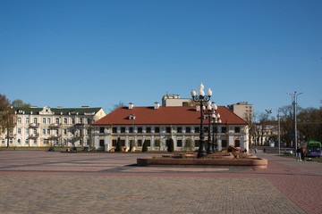Obraz premium Sights and views of Grodno. Belarus. Tysenhaus Square. Early spring morning.