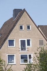 Modernes Braunes Wohngebäude,
