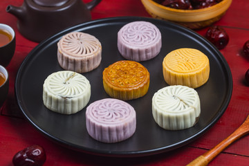 Mid Autumn Festival Chinese Traditional Pastry Mooncake