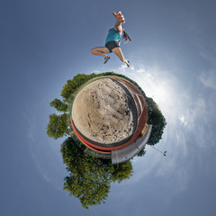 Little Planet Kugelpanorama, Weitsprung, Frau, 23 Jahre © Stefan Schurr