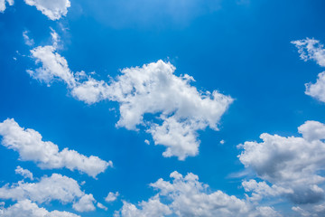 Obraz na płótnie Canvas Cloud and blue sky background