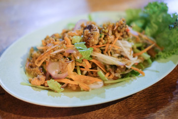 Crispy spicy salad