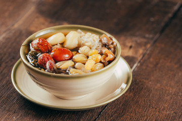 Ching bo leung is sweet cold soup in Chinese and Vietnamese cuisine
