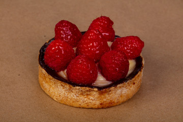 Tartlet with raspberry