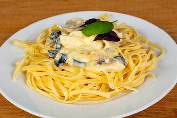 Pasta with mushrooms