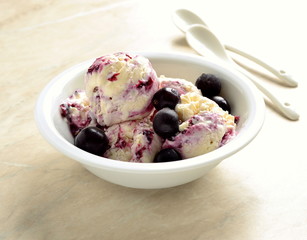 Ice cream with black currant jam