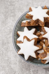 Zimtsterne traditionelles Weihnachtsgebäck