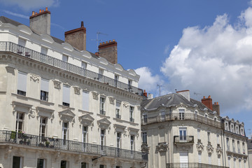 Fototapeta na wymiar Traditionelle Wohnhäuser in Angers, Frankreich