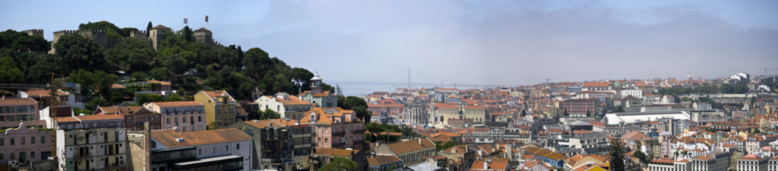 Fototapeta na wymiar Panorama von Lissabon, Portugal
