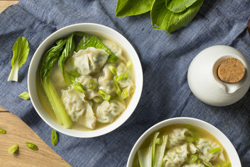 Homemade Chinese Wonton Soup