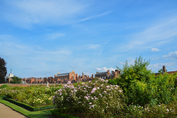 Fototapeta na wymiar Hampton Court Palace in summer.