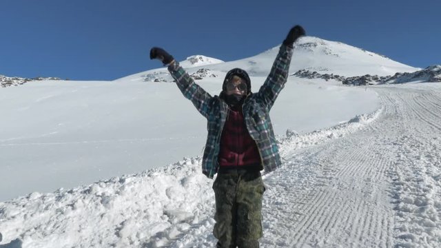A teenager who turned 14 years old, rose high on Mount Elbrus and is very happy about this Victory. Elbrus is the highest point in Europe.