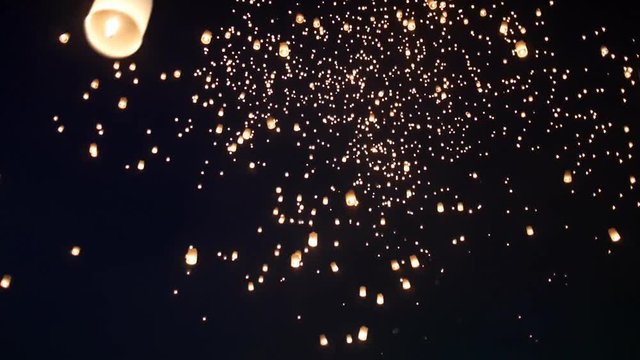 Chiang Mai,Thailand-November 14, 2016: (Time Lapse)(4 times speed) (60fps)Floating lanterns or Khom Loy at Chiang Mai Loy Krathong Festival