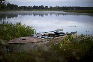 Лодка в Зоне отчуждения