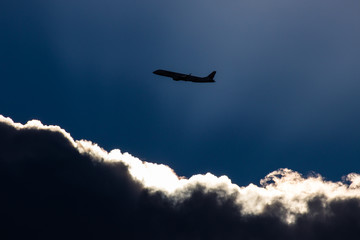 夏空と飛行機