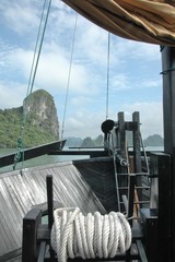 Traditional cruise in Ha Long Baie, Vietnam