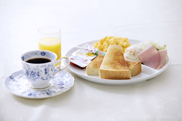 朝食　モーニング　朝ごはん　コーヒー　パン　洋食　breakfast