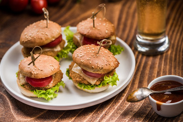 Pub food, bbq burgers and beer