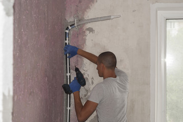 installation of air conditioning pipes